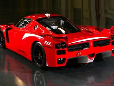 This is the Ferrari FXX awersome car Please can someone make this car