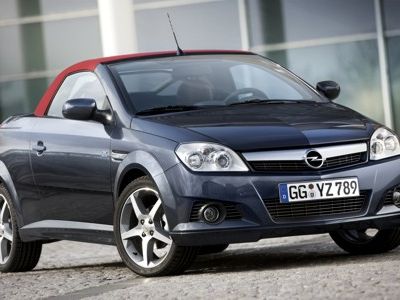 Der Opel Tigra TwinTop Illusion ist erstmals auf dem Genfer Automobilsalon 